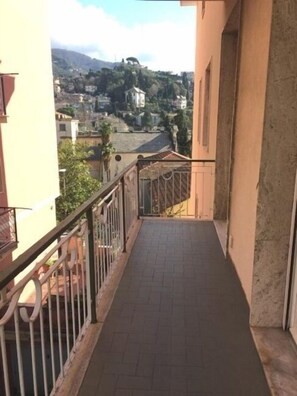 Apartment, 2 Schlafzimmer | Balkon