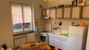 Apartment, 2 Bedrooms | Private kitchen - Belvedere (Santa Margherita Ligure)