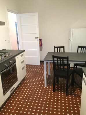 Lägenhet - 1 sovrum | Matservice på rummet