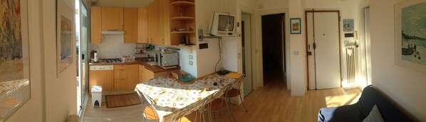 Apartment, 2 Bedrooms | Living area | TV - Rossetti 8 (Rapallo)