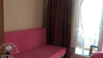 Villa | 2 bedrooms, blackout curtains, iron/ironing board, bed sheets