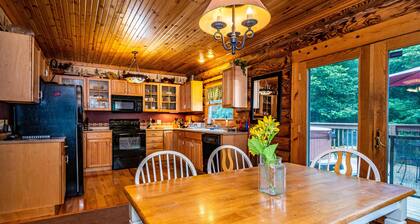 3BR, 2BA log cabin