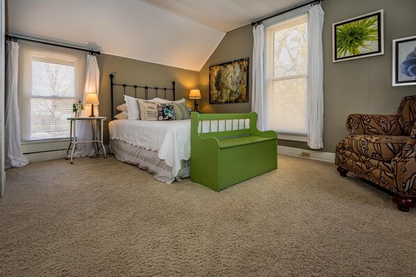 1 bedroom, iron/ironing board, free WiFi, bed sheets