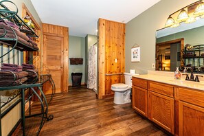 Shower, towels