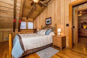 2 quartos, ferros/tábuas de passar roupa, Wi-Fi, roupa de cama