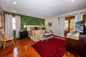 5 Schlafzimmer, Bügeleisen/Bügelbrett, Reisekinderbett, WLAN