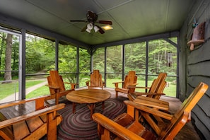 Terrace/patio - 85-Acre Family Cabin | Sleeps 12, Hot Tub & Near Nashville 4BR, 2 BA (Nashville)