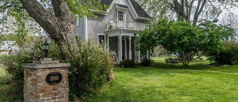 المنشأة من الخارج