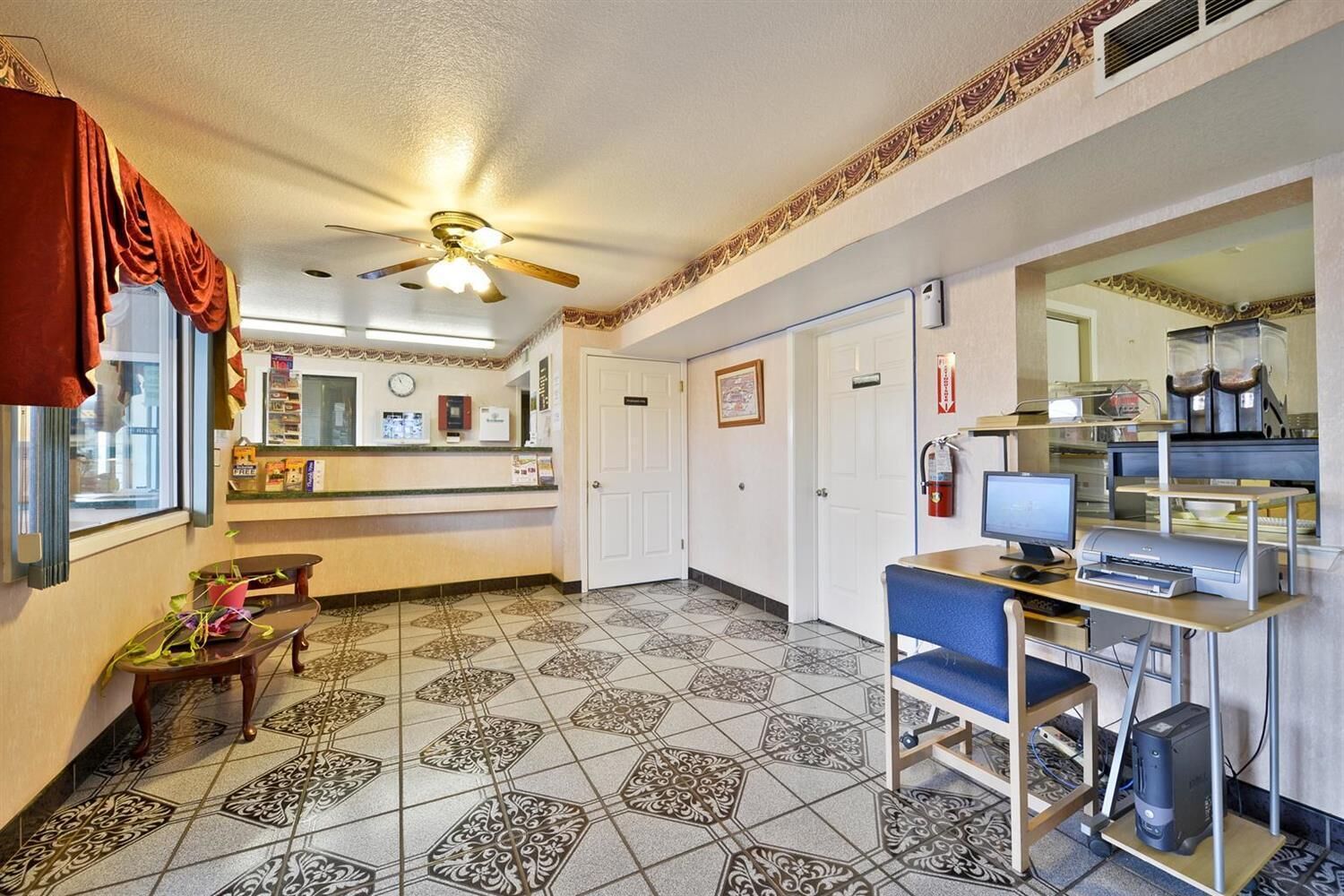 Photo - Budget Inn San Antonio Downtown I-10 East