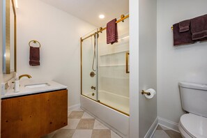 Shower, towels