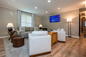 Smart TV, stereo