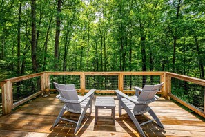 Property grounds - Romantic A-Frame Cabin | Hot Tub, Views & Near Nashville 1BR, 1BA (Nashville)