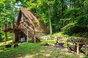 Property grounds - Romantic A-Frame Cabin | Hot Tub, Views & Near Nashville 1BR, 1BA (Nashville)