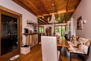 Dining - Serenity Cabin | 3 Ponds, Hot Tub & 20 Private Acres 3BR, 2BA (Nashville)