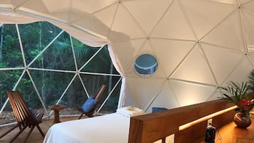 1 Schlafzimmer, Minibar, individuell eingerichtet, Schreibtisch