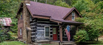 4 BR, 2 BA Log Cabin, charming mix of old and new, close to village of Story