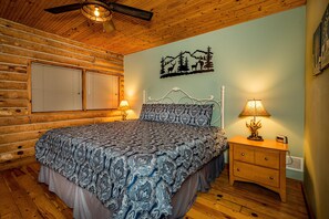 2 bedrooms, iron/ironing board, bed sheets