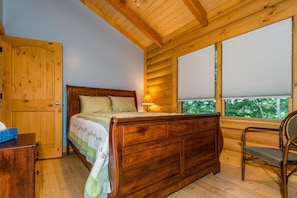 3 chambres, bureau, Wi-Fi, draps fournis