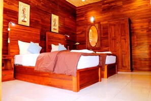 Room - Pemedal Beach Resort (Lembongan Island)