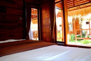 Room - Pemedal Beach Resort (Lembongan Island)