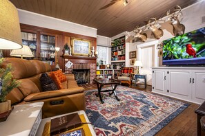 TV, fireplace, DVD player