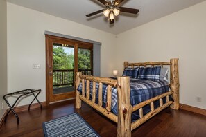 4 bedrooms, free WiFi, bed sheets - 100-Acre Private Cabin | Trails, Creek, Pond & Total Seclusion 4BR, 4BA (Nashville)