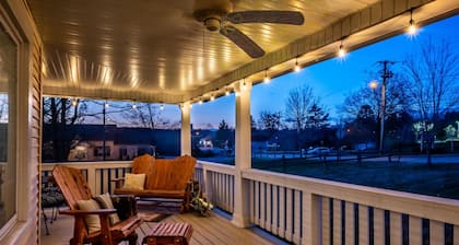 Downtown Nashville, IN - 5 Bedroom home