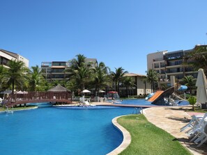 Outdoor pool - Conforto e Lazer no Beach Living (Aquiraz)