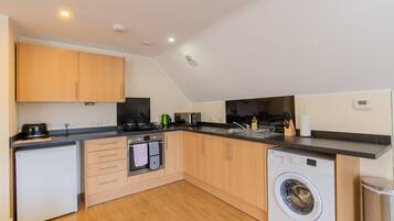 Deluxe Apartment, Private Bathroom, City View (2 bedroom Penthouse) | Miscellaneous