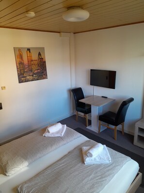Standard Double Room, Shared Bathroom
