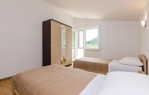 2 bedrooms, free WiFi, bed sheets