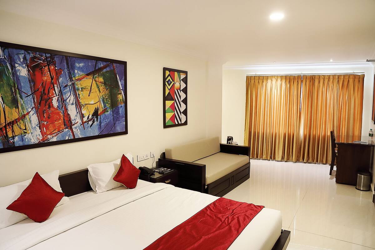 Family Quadruple Room | Individually decorated, individually furnished, desk, free WiFi