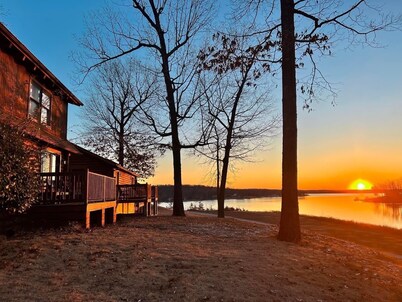 Crown Point Resort