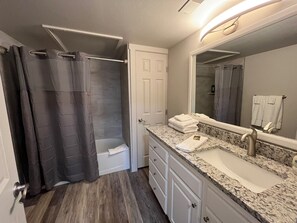 Combined shower/tub, towels, toilet paper - *Remodeled - Fun in the Sun, St. George Condo, 1 BD+ (St. George)
