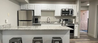 Plaisir au soleil, St. Condo George, 1 BD Plus