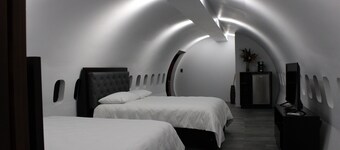 Suites Charter Boutique - Toucan