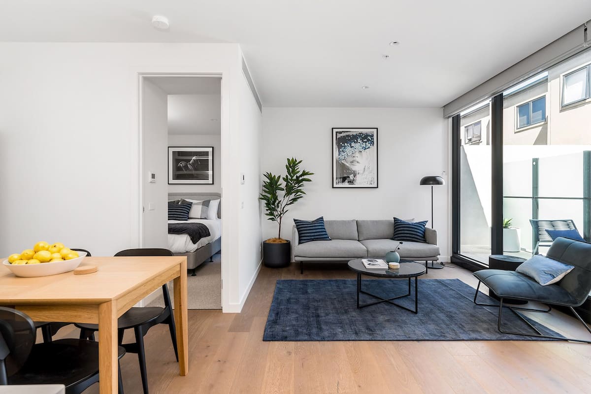 City Apartment 102 | Living area | Flat-screen TV, Netflix, streaming services