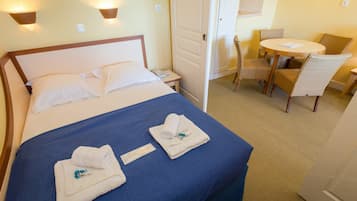 1 bedroom, in-room safe, free WiFi, bed sheets