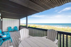 Terrace/patio - Big Deck, Oceanfront, Elevator, Pool (Carolina Beach)