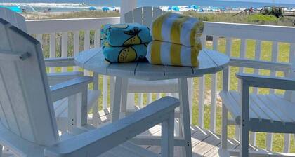 Elevator. Oceanfront. Big Deck. Pool.