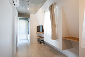 Triple Cabin, Non-smoking (5F) | Iron/ironing board, free WiFi, bed sheets - Laffitte Tokyo WEST (Tokyo)