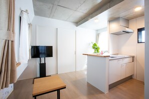 Family Non-smoking (4F) | Living area | Flat-screen TV - Laffitte Tokyo WEST (Tokyo)