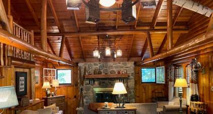 Ejecutivo Lake Home Prime Location Capacidad para 10 personas Cómodamente Para familias