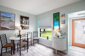 Dining - Three Forty Eight The Great Escape! (Pet Friendly) (Fort Walton Beach)