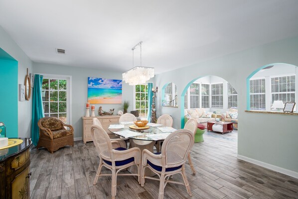 Dining - Three Forty Eight The Great Escape! (Pet Friendly) (Fort Walton Beach)