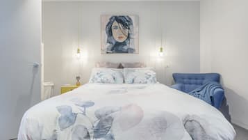 4 bedrooms, iron/ironing board, travel cot, free WiFi