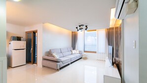 Living area - NJ Poolvilla (Hoengseong)