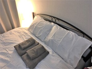 Room (/8) | 1 bedroom, iron/ironing board, free WiFi, bed sheets - Fore City Kinshicho 301 (Tokyo)