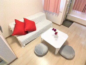 Room (/9) | Living area | Flat-screen TV - Bell Air OKUBO 203 (Tokyo)