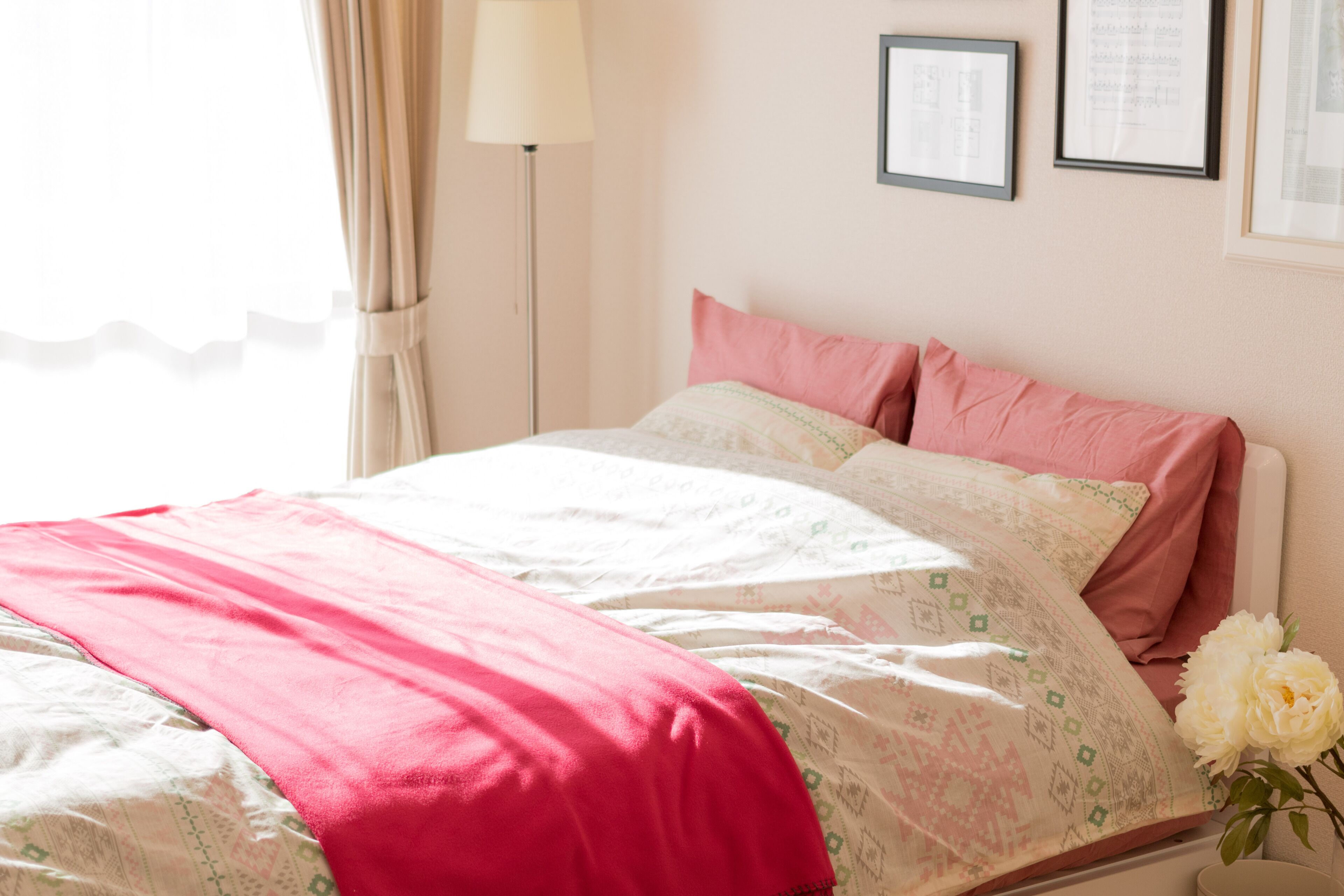 Habitación (/3) | 1 habitación, tabla de planchar con plancha, wifi gratis y ropa de cama 